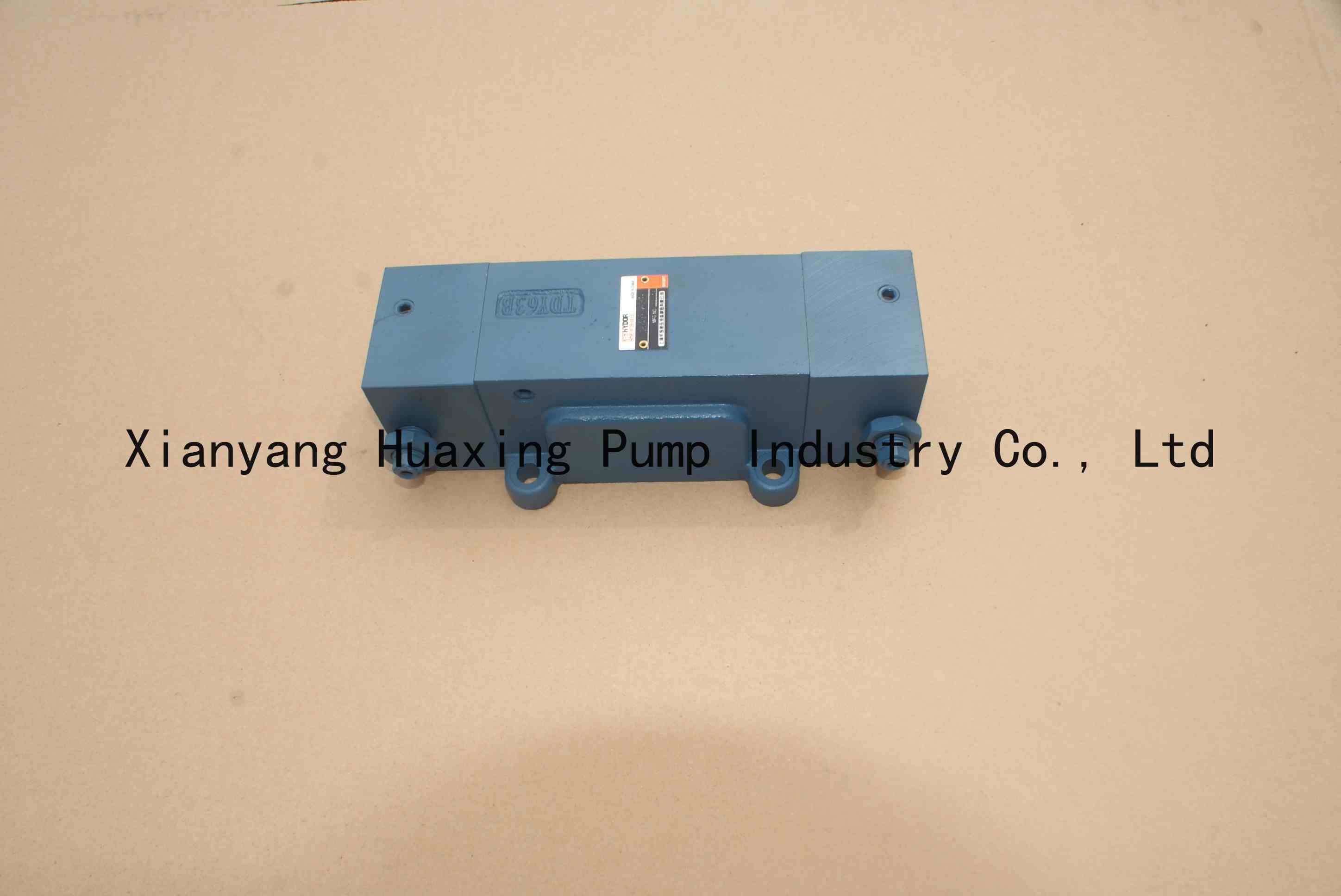 24Y-63B hydraulic valve.JPG